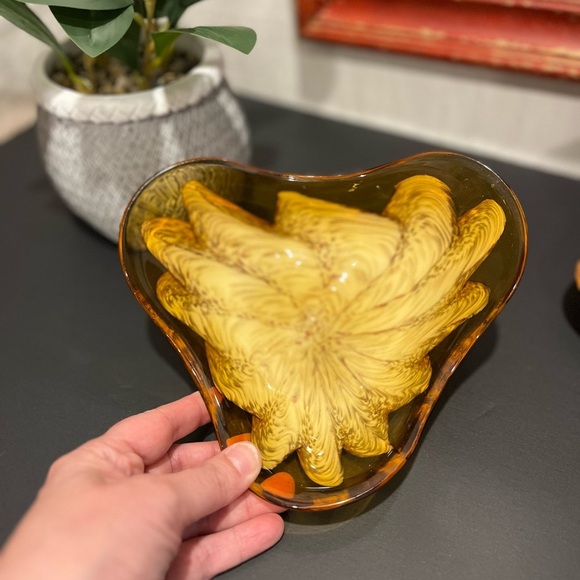 💛 Murano Style – Amber & Cream Art Glass Bowl - Picture 6 of 9